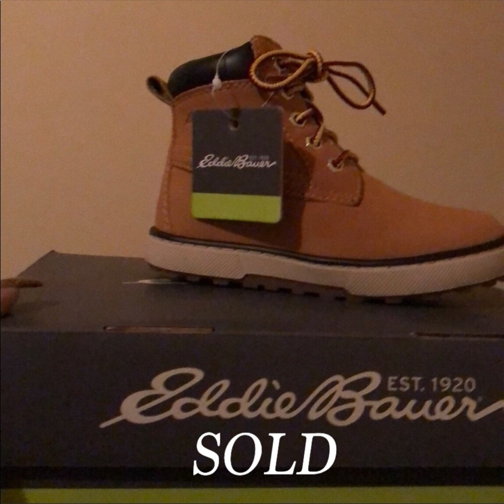 SOLD Eddie Bauer boots size 9 SOLD Already